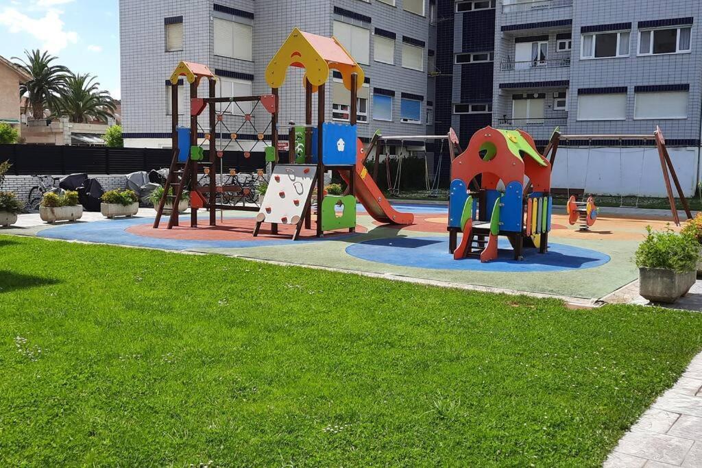 Ferienwohnung Reformado, A 2Min De Playa, En La Mejor Zona. Laredo Exterior foto